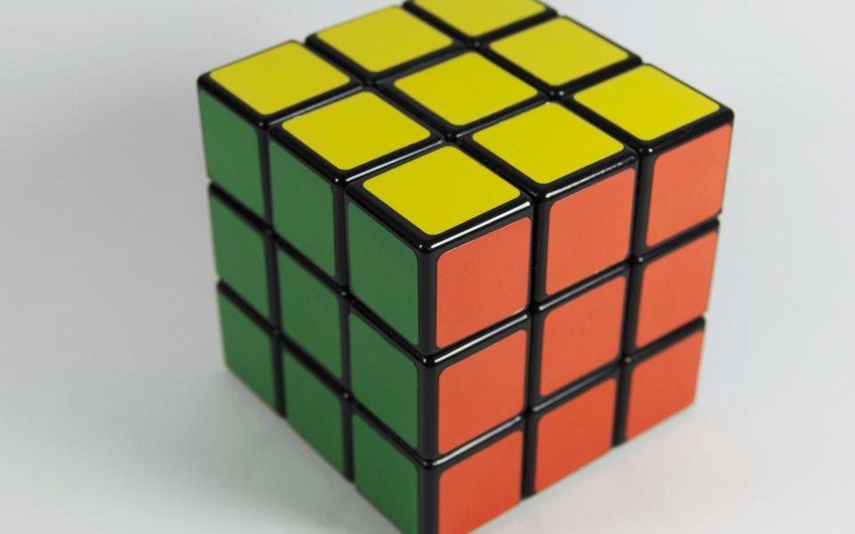 Stack Attack: How Many Cubes Can You Count?